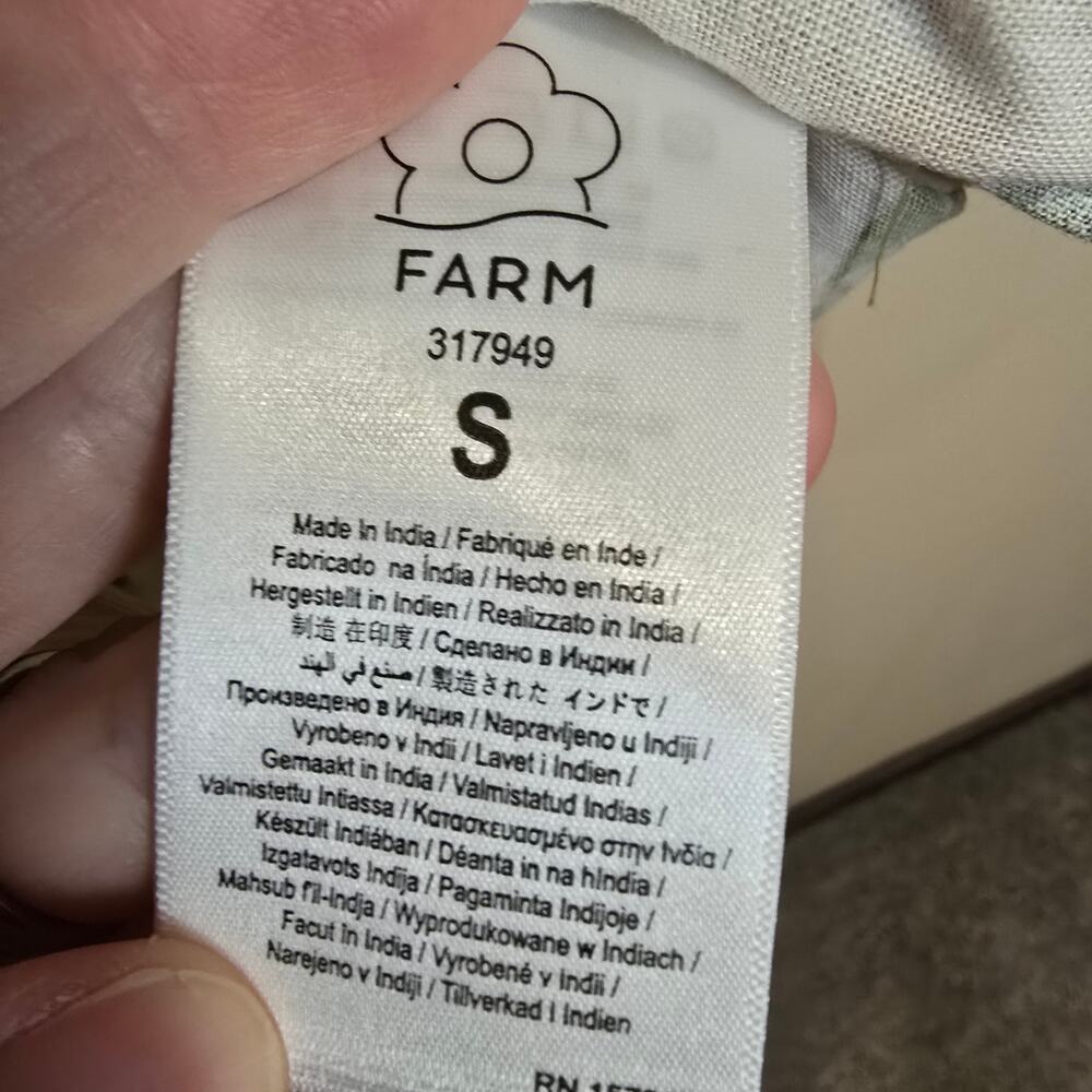 NEW NWT Women's Farm Rio Delicate Garden Sand Romper | Size Small - Picture 12 of 14